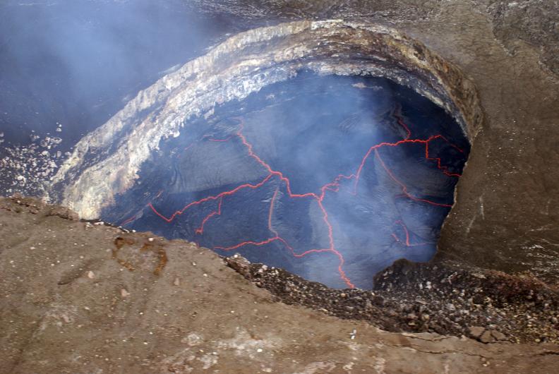USGS HVO Aerial Halemaumau lava lake 3
