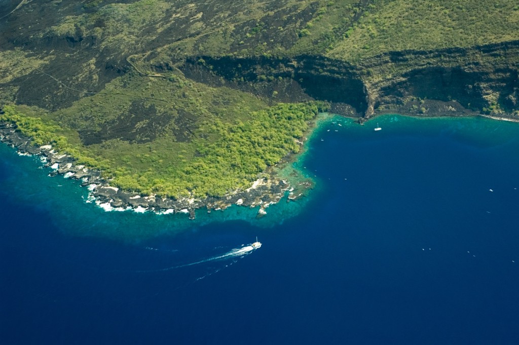 Big Island Aerial Shot Kealakekua Bay