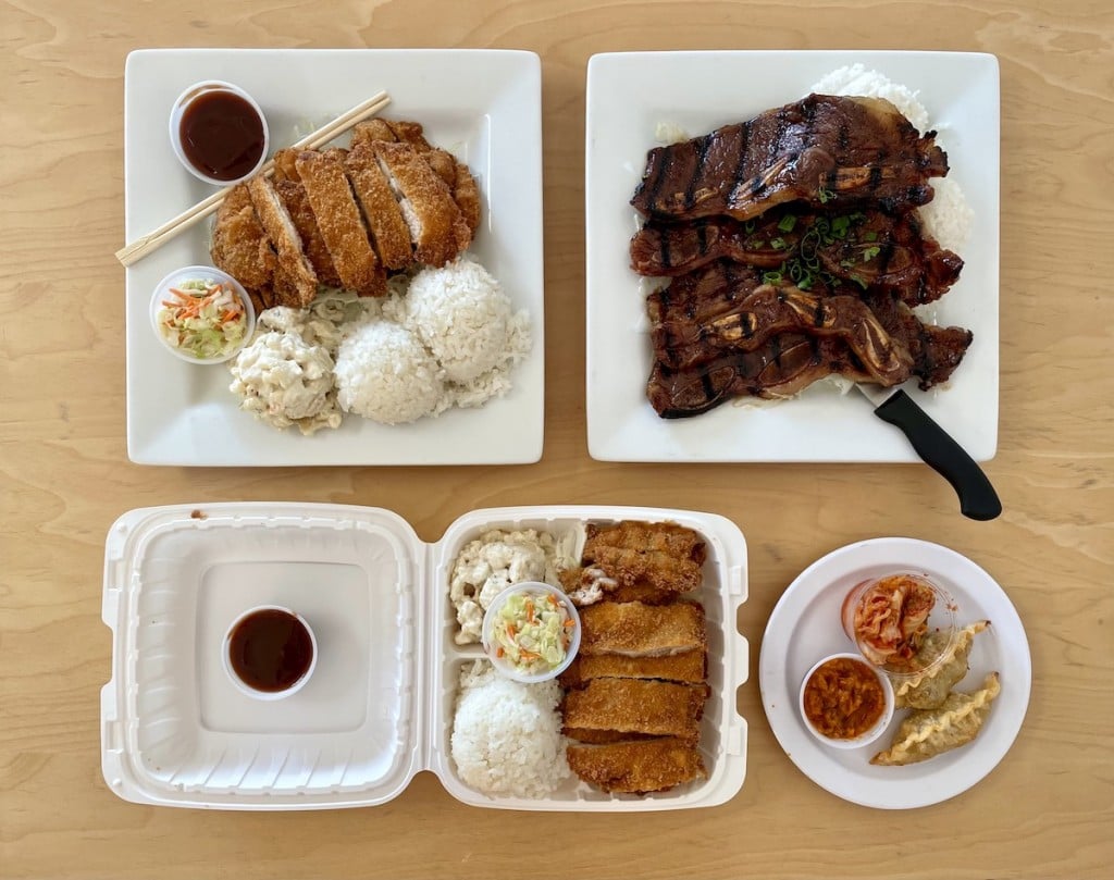 Maui S Da Kitchen Is Back Sort Of Hawaii Magazine   Da Kitchen Chicken Katsu And Kalbi Ribs Todd A Vines 1024x809 