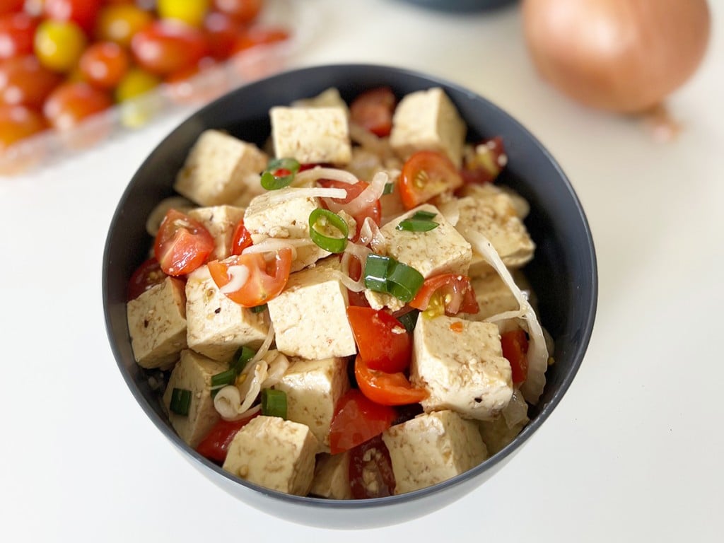 Hawaiian Tofu Poke Bowl