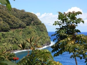 These Are 5 of Our Favorite Roads in Hawaiʻi for Scenic Views - Hawaii ...