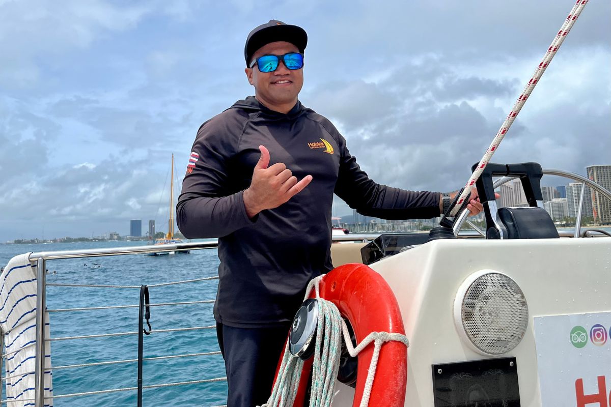 Get Snorkel And Ocean Safety Tips From A Hawaiʻi Boat Captain And Crew 