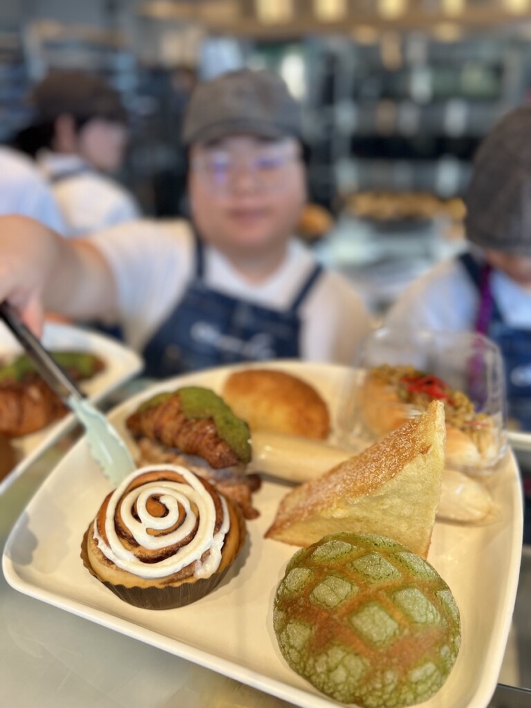 Famed Japanese Bakery Brings Fluffy Breads and Pastries to Honolulu