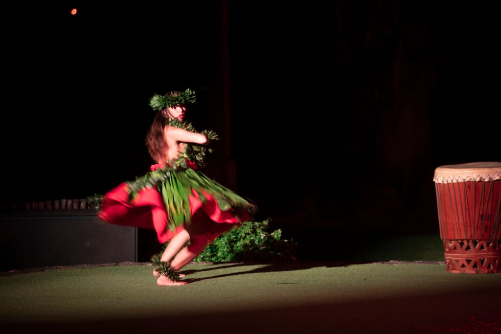 20240403 Old Lahaina Luau Ap 2023 Oll Dancer In Red