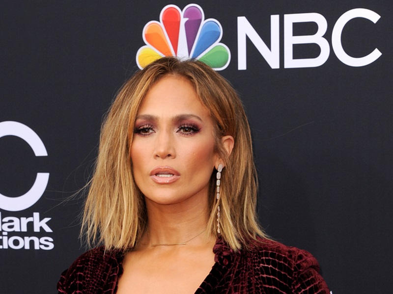 Jennifer Lopez announces 'This Is Me Now' tour dates