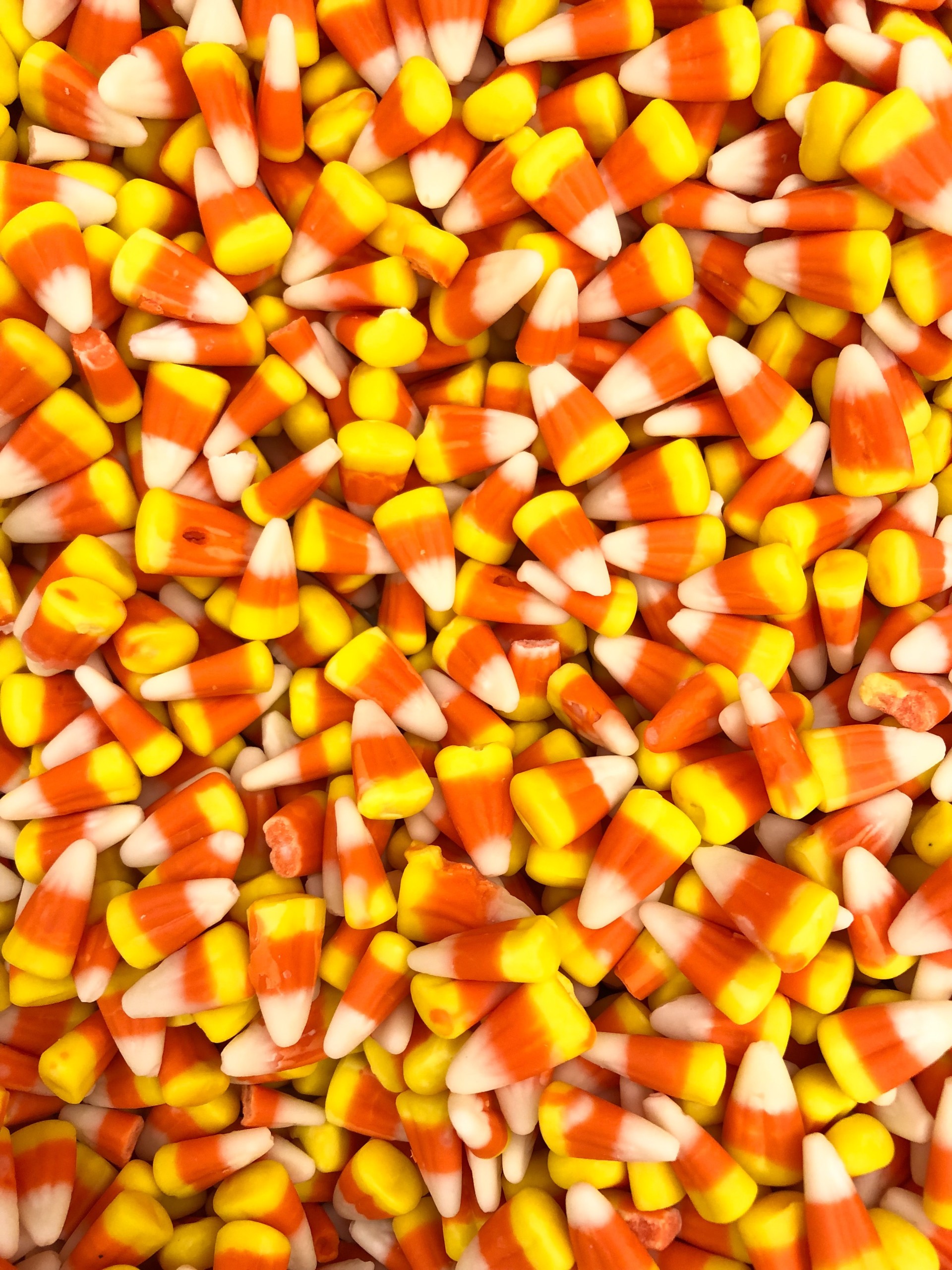 did-we-need-this-tailgate-flavored-candy-corn-now-exists-hits-96