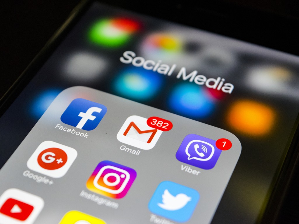 Pandasecurity How Does Social Media Know You