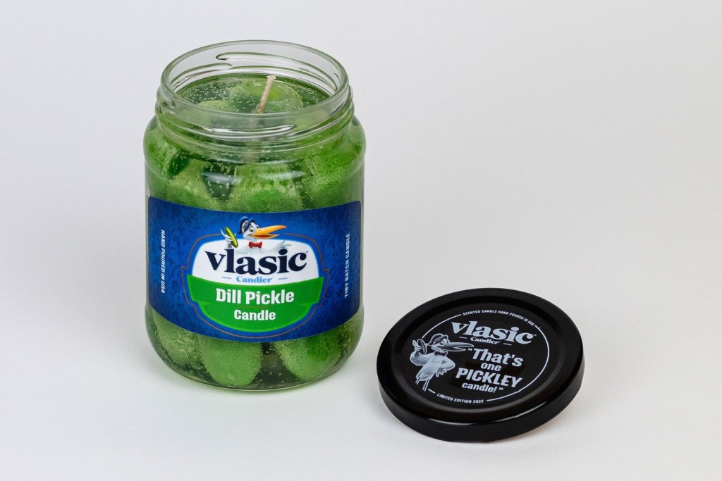 Vlasic Dill Pickle Candle Ft Blog1122 235afff5db154286be83f4b95f2cb024