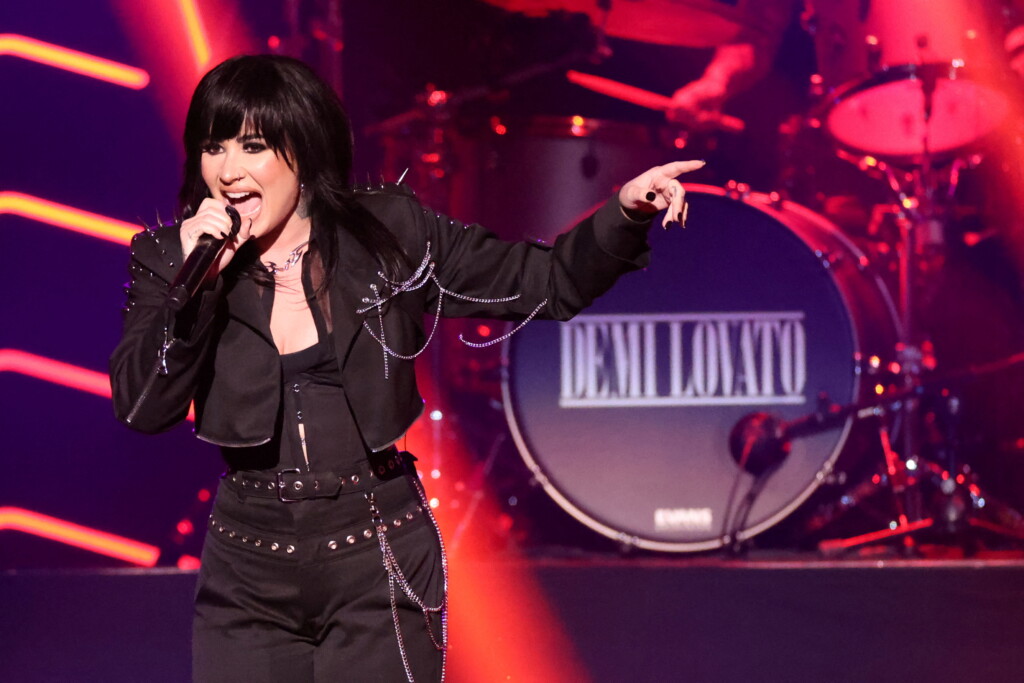Iheartradio Jingle Ball Concert At Madison Square Garden, In New York City