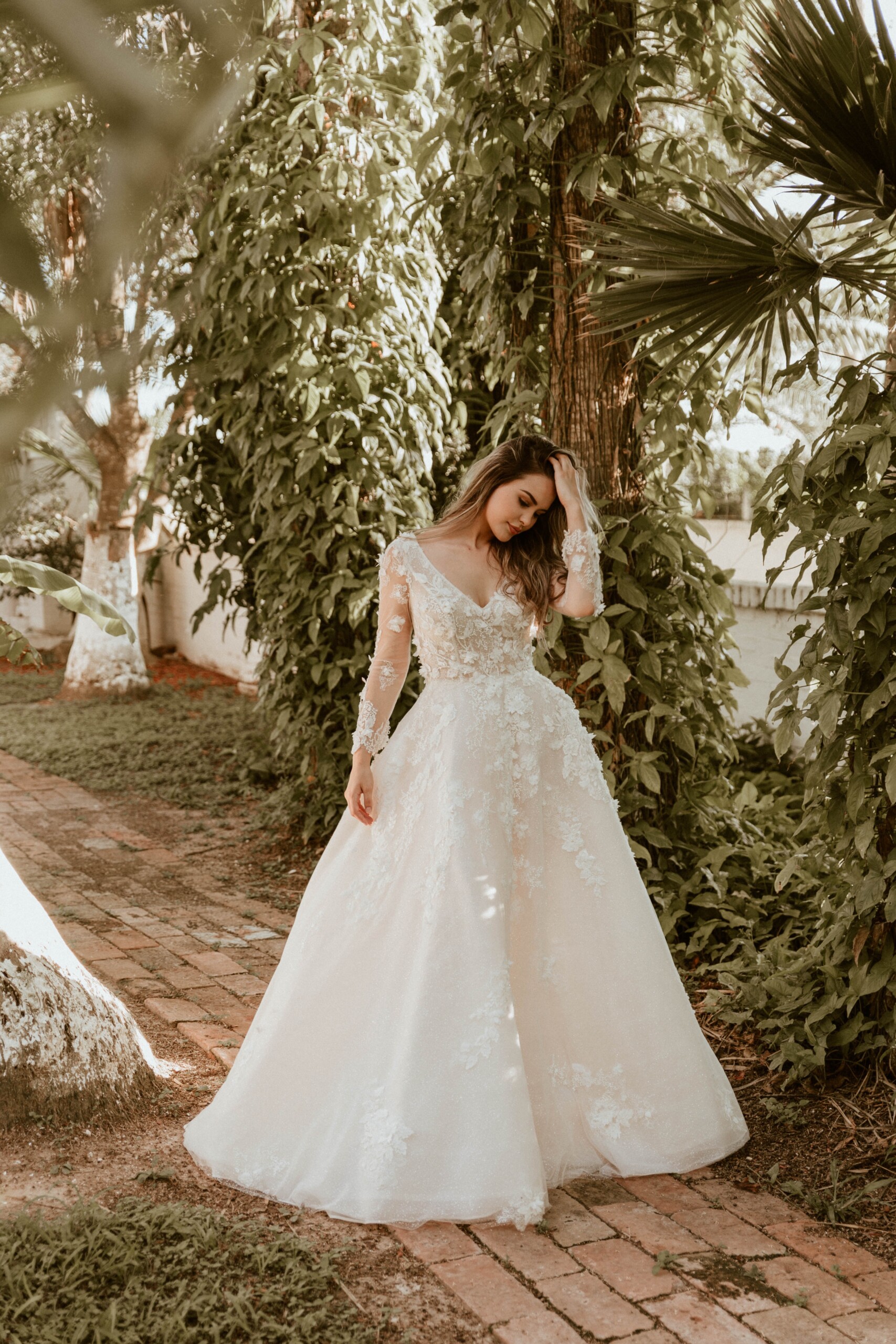 thrifted wedding dress Where to Buy Vintage Wedding Dresses Online and In-Store
