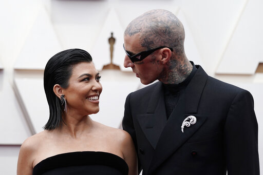 Kourtney Kardashian, Travis Barker