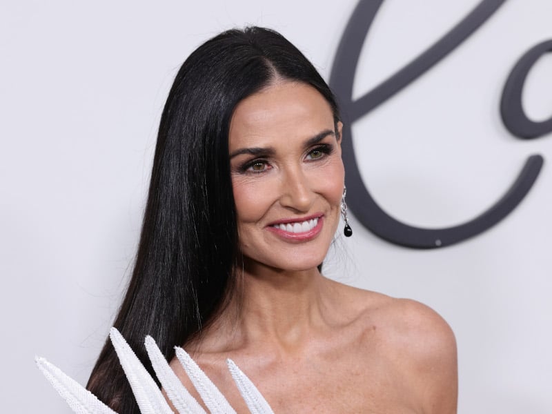 Demi Moore Still Has The Clay Pots She Made With Patrick Swayze In ‘ghost’