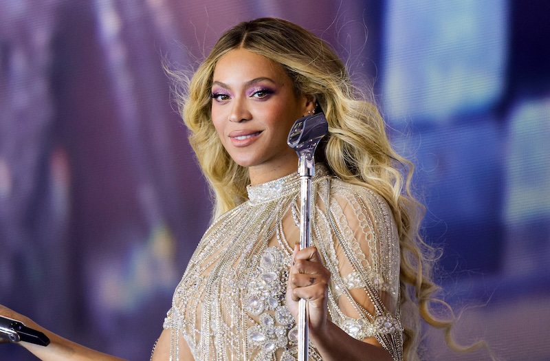 Beyoncé's Christmas Day Halftime Show, 'Beyoncé Bowl,' Is Now Streaming On  Netflix - Hits 96 | WDOD-FM