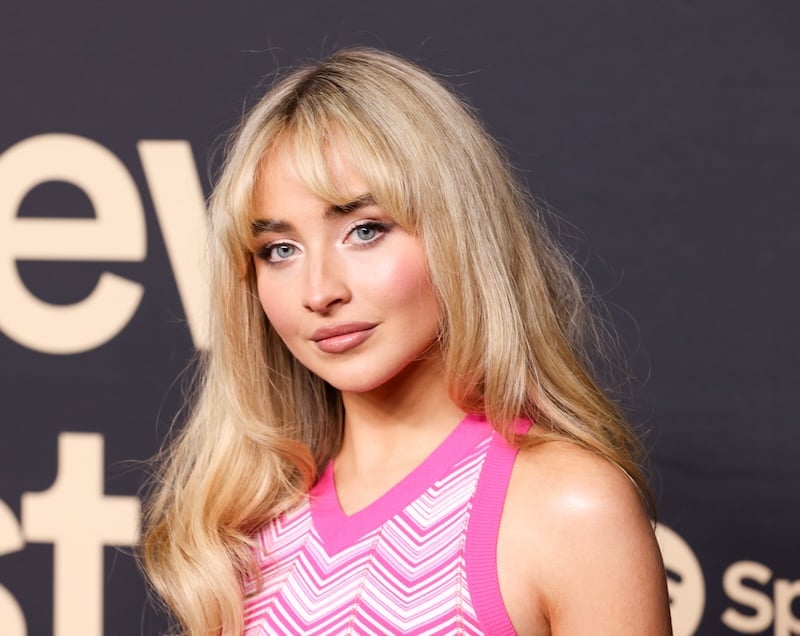 Sabrina Carpenter Scores Her First No. 1 With “Please Please Please