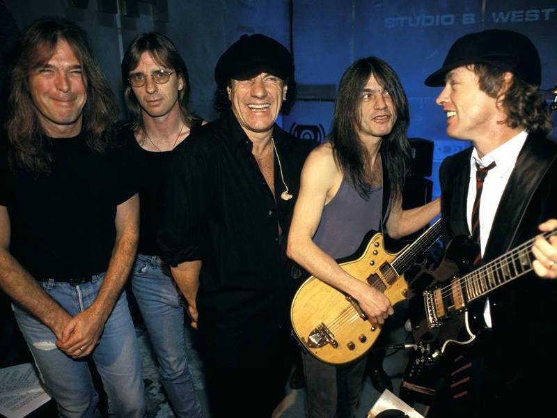 Ac/dc Notch Their First Ever Diamond Certified Song In The Us With “thunderstruck”