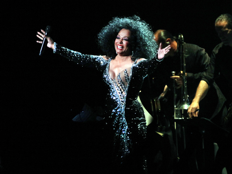Diana Ross Proudly Declares She’ll “never Retire” During Sold Out New York City Show