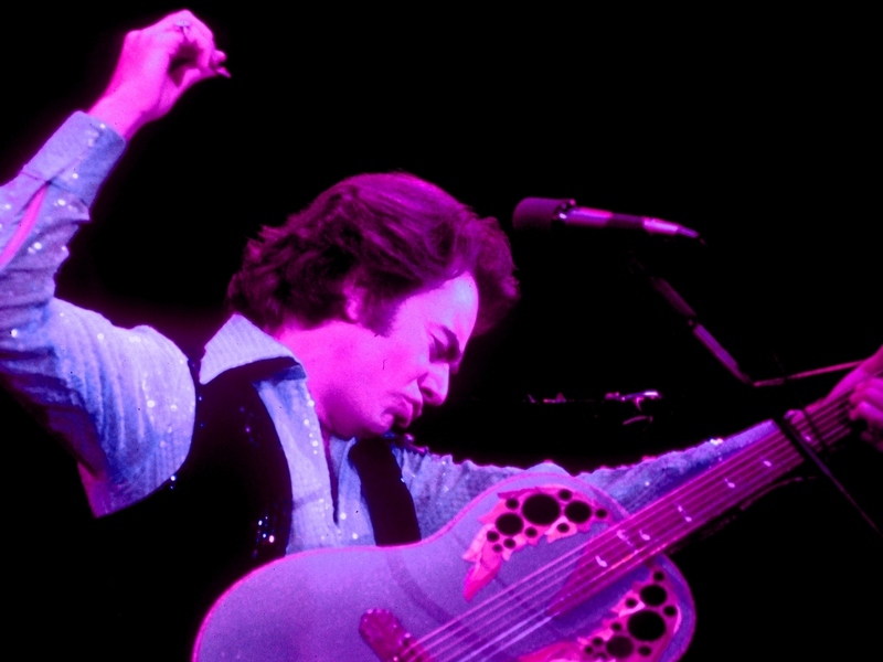 Neil Diamond Set To Receive Inspirational Lifetime Achievement Award During 2025 Carousel Ball