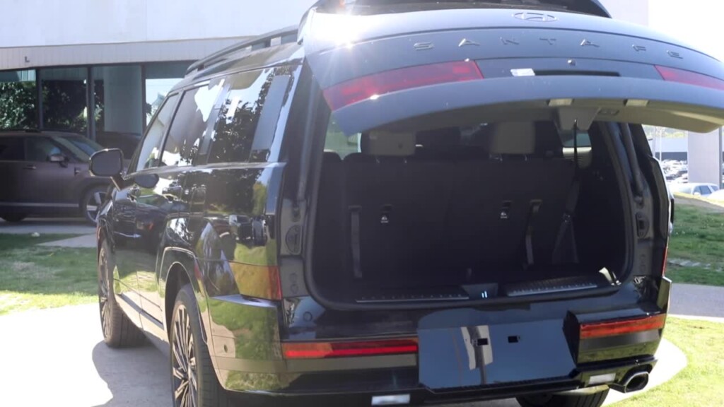 Test Drive Tuesday: 2025 Santa Fe Caligraphy
