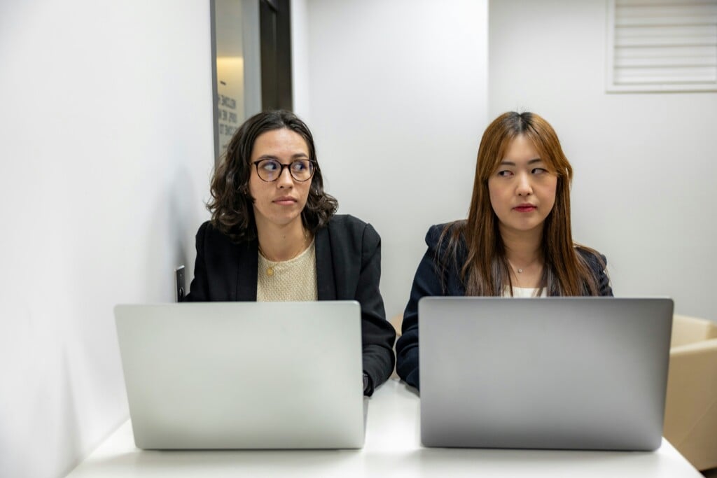 Resume Genius Jkvmjimy9be Unsplash