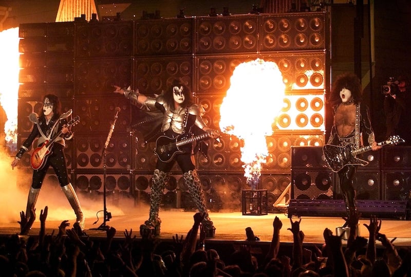 Gene Simmons Officiates Wedding Of Anthrax’s Charlie Benante And Carla Harvey