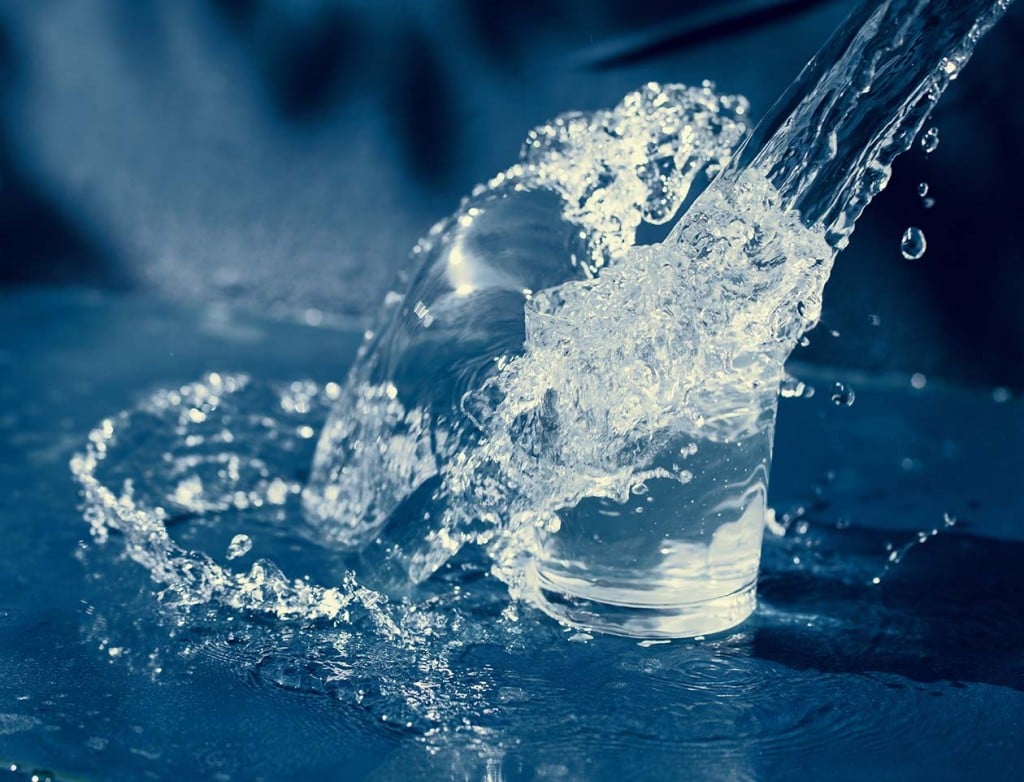 splash water from glass (Source: Storyblocks)