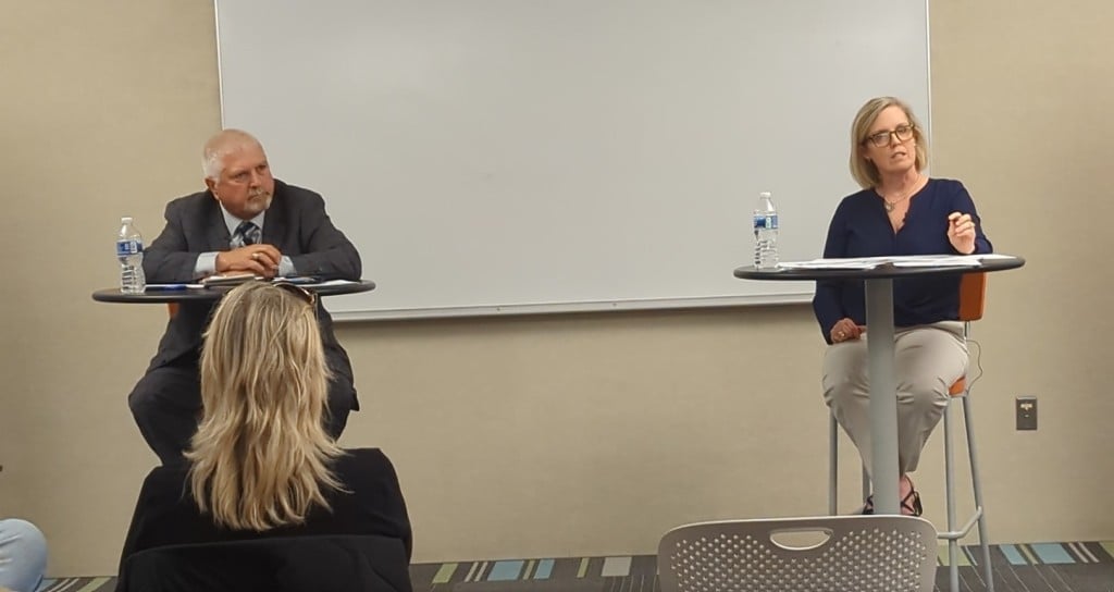 Incumbent Mayor Bob Fox and City Council Representative for Ward 6 Stacy Kinder answered questions in an alternating format in a debate March 28.