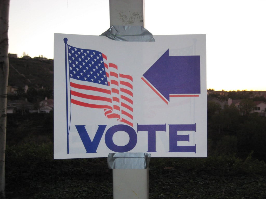 vote sign (Source: Kgroovy)