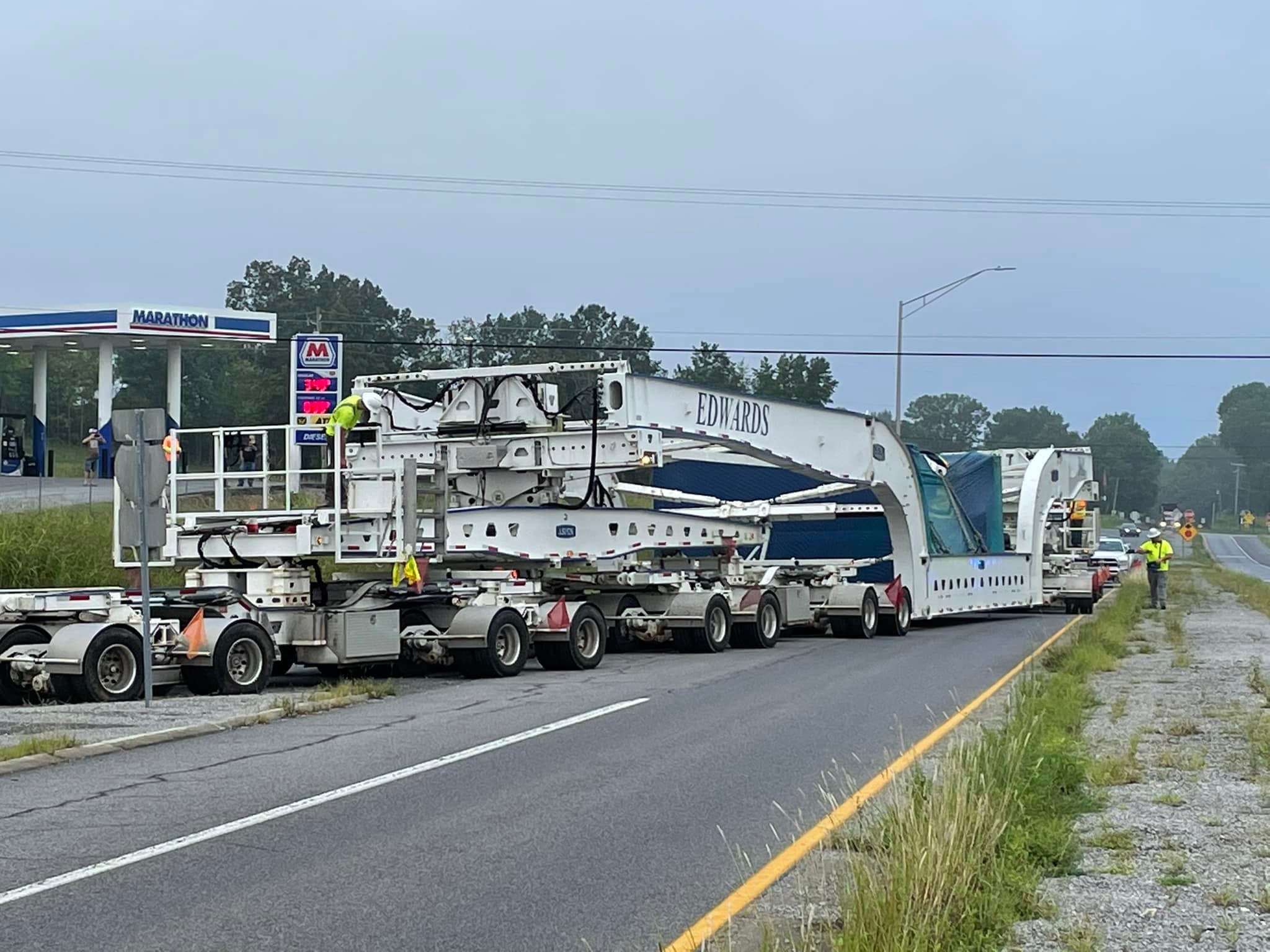 Last of 6 superloads to move on I-24 on Sept. 8 - KBSI FOX23 News