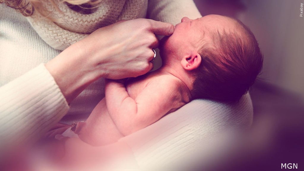 Unl Research Suggests Popular ‘momfluencers’ Can Harm New Mothers