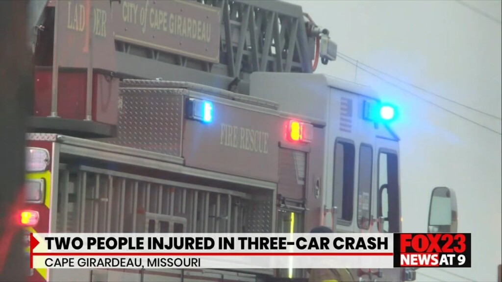 2 Injured In 3 Vehicle Crash In Cape Girardeau