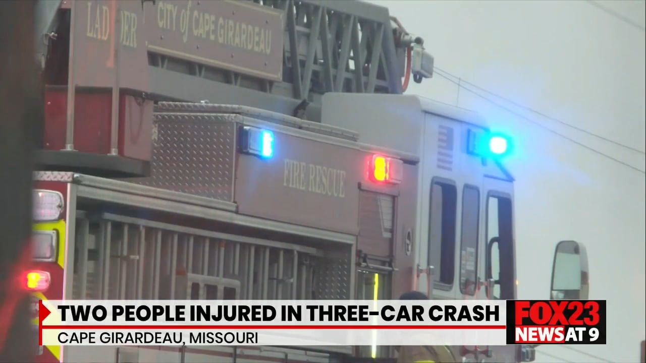 2 injured in 3-vehicle crash in Cape Girardeau - KBSI FOX23 News Cape