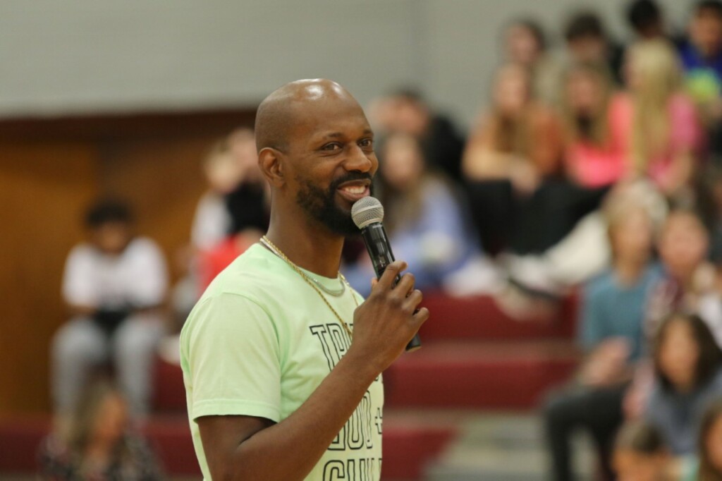 Motivational speaker TeeJay “Bad Newz” Britton visits his former Junior High School to discuss with students his experiences as a professional mixed martial artist. (Source: Poplar Bluff R-1 School District)
