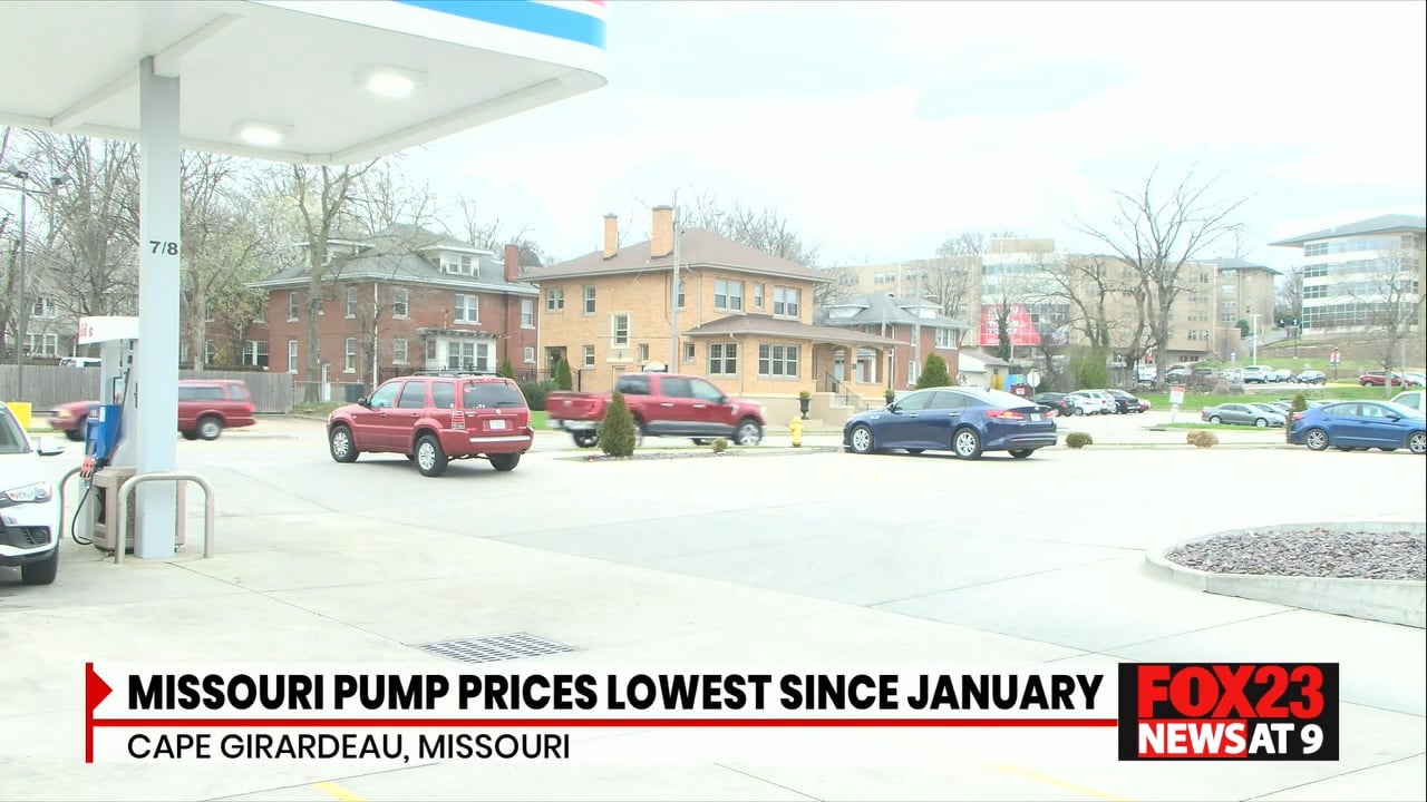 Missouri gas prices dip below 3 per gallon for first time since