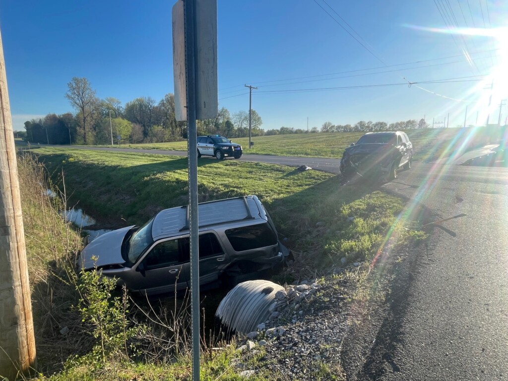 2 injured in crash in McCracken County KBSI Fox 23 Cape Girardeau