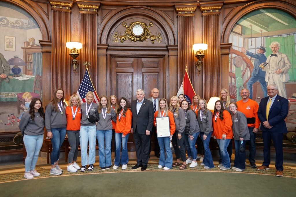 Advance Volleyball Team State Capitol Source Shannon Garner