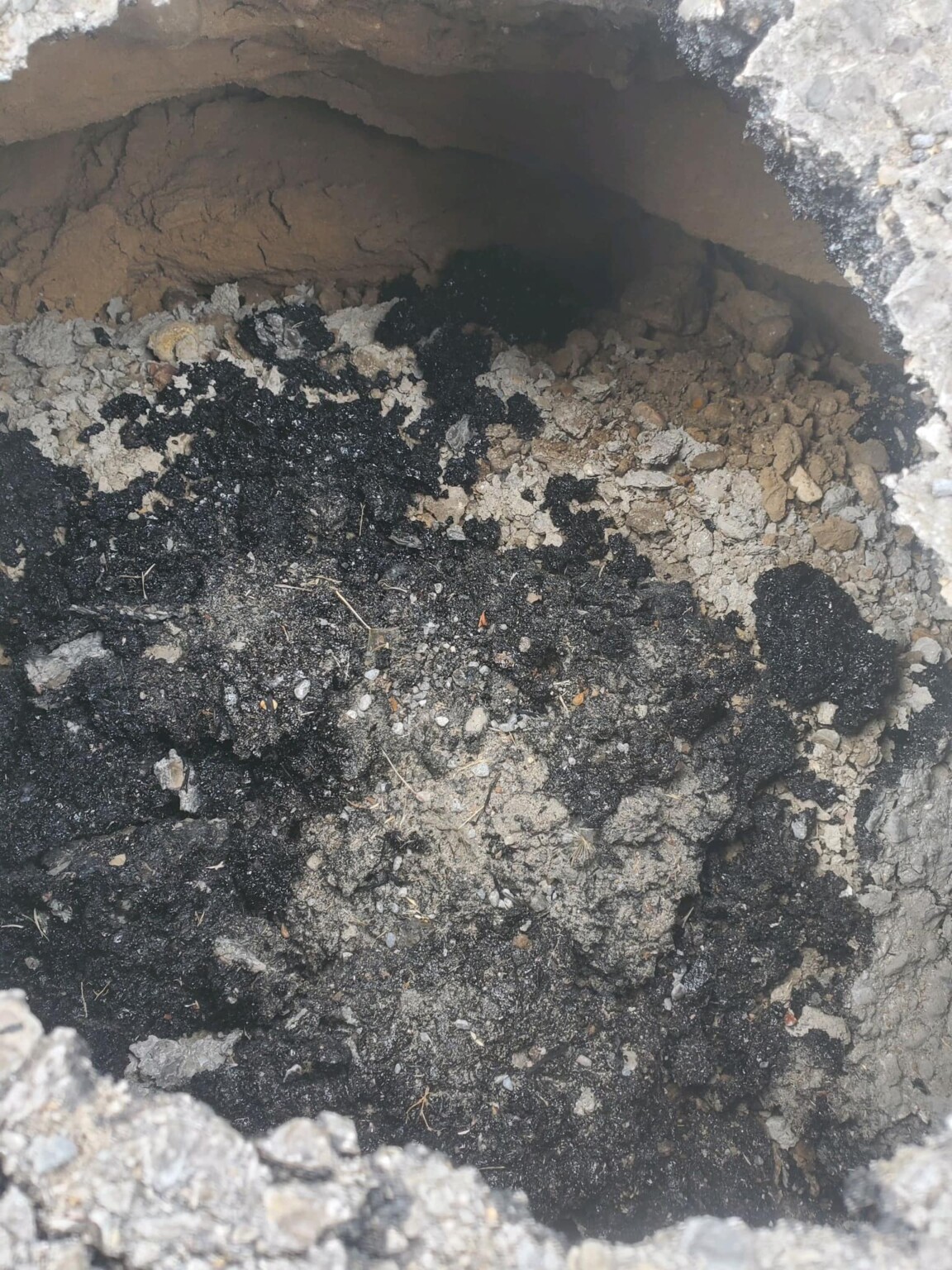 Miner Police block off road due to sinkhole KBSI Fox 23 Cape