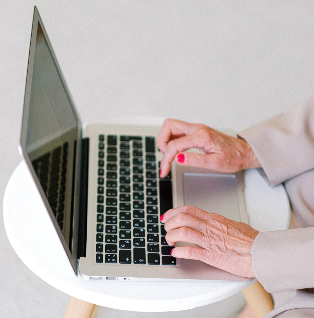 woman's hands typing on a laptop (Source: Pexels/Anna Shvets)
