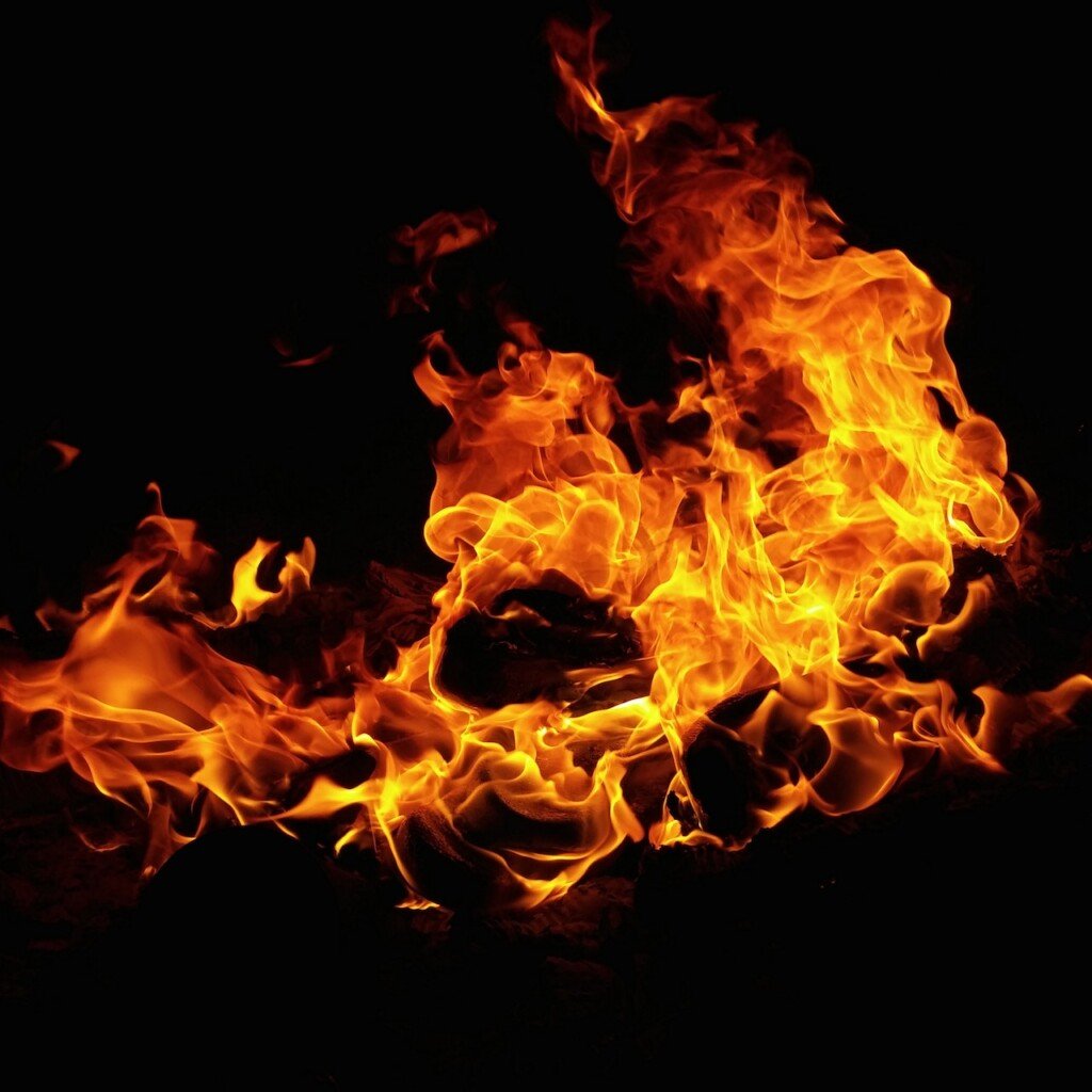 flames (Source: Pexels/Moein Moradi)