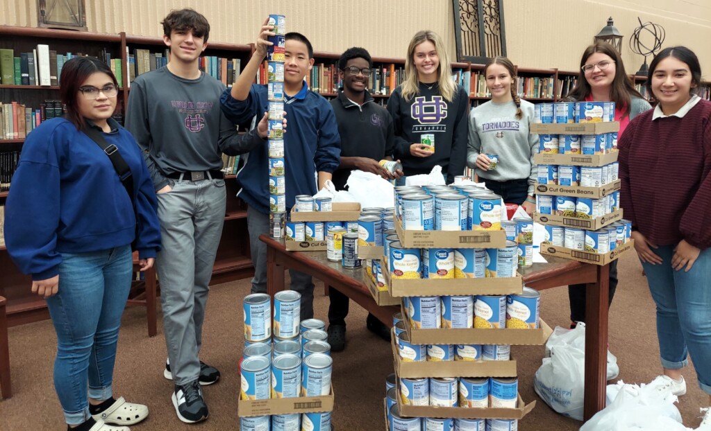 food drive (Source: Union City Schools)