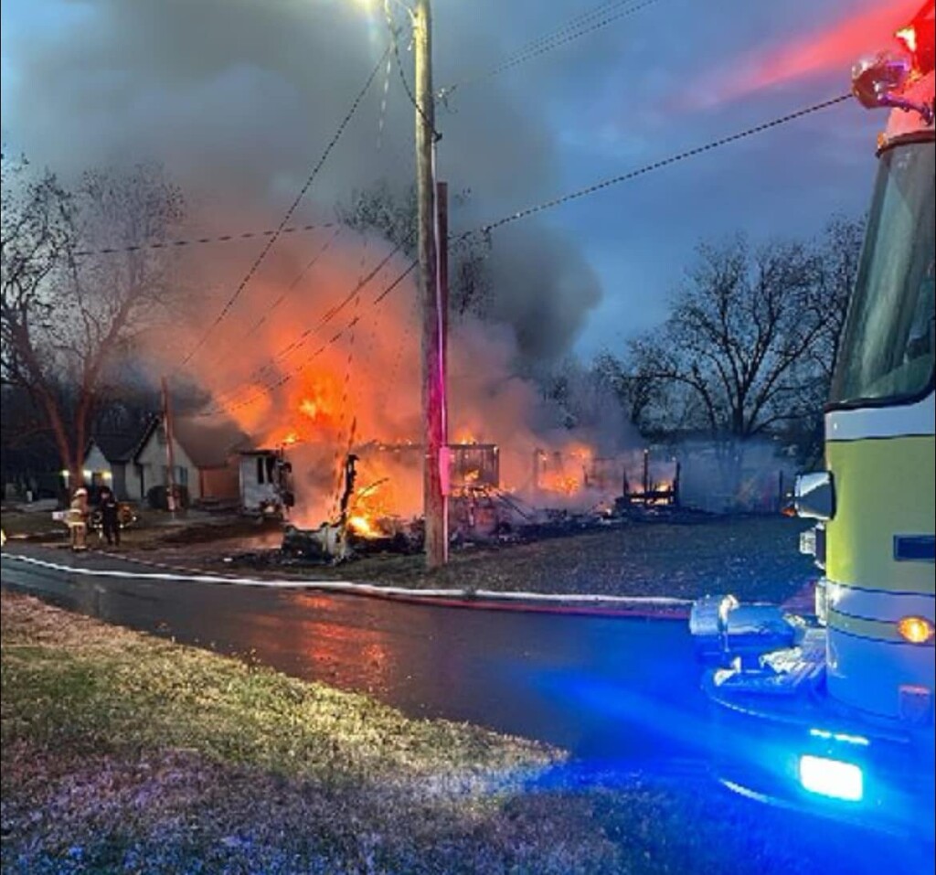 New Hamburg fire on December 20, 2023 (Source: Scott City Fire Department/Facebook)