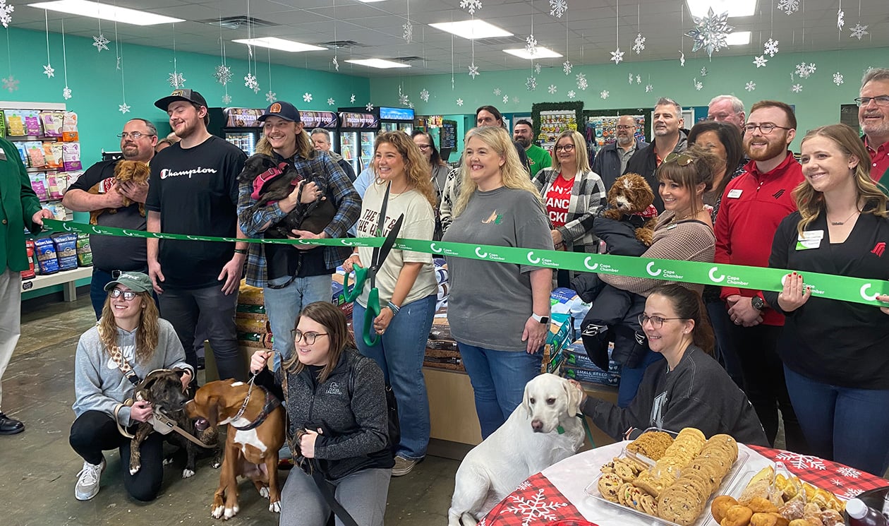 Cape Girardeau Area Chamber of Commerce celebrates new business with ribbon cutting KBSI Fox