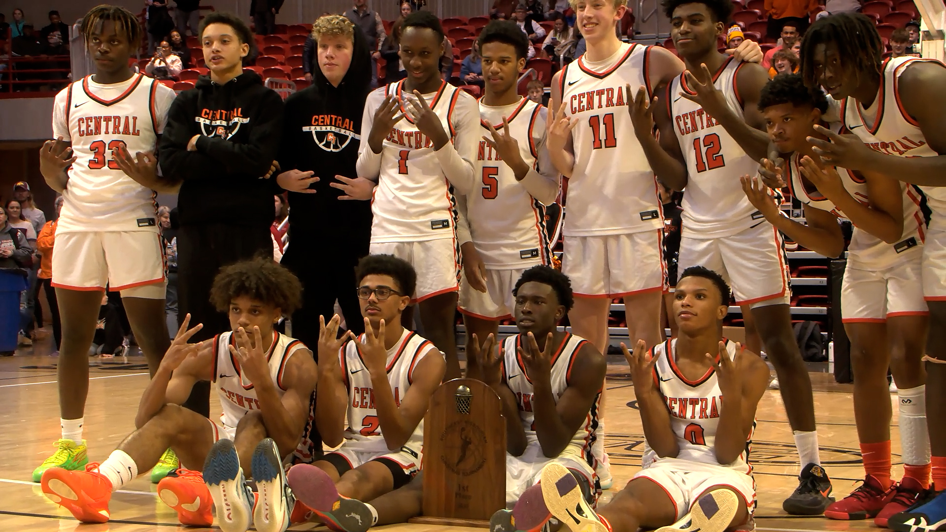 "We're just starting to click" Cape Central basketball rolls to