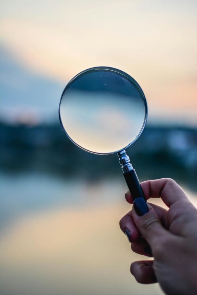 magnifying glass (Source: Pexels/Lil Artsy)