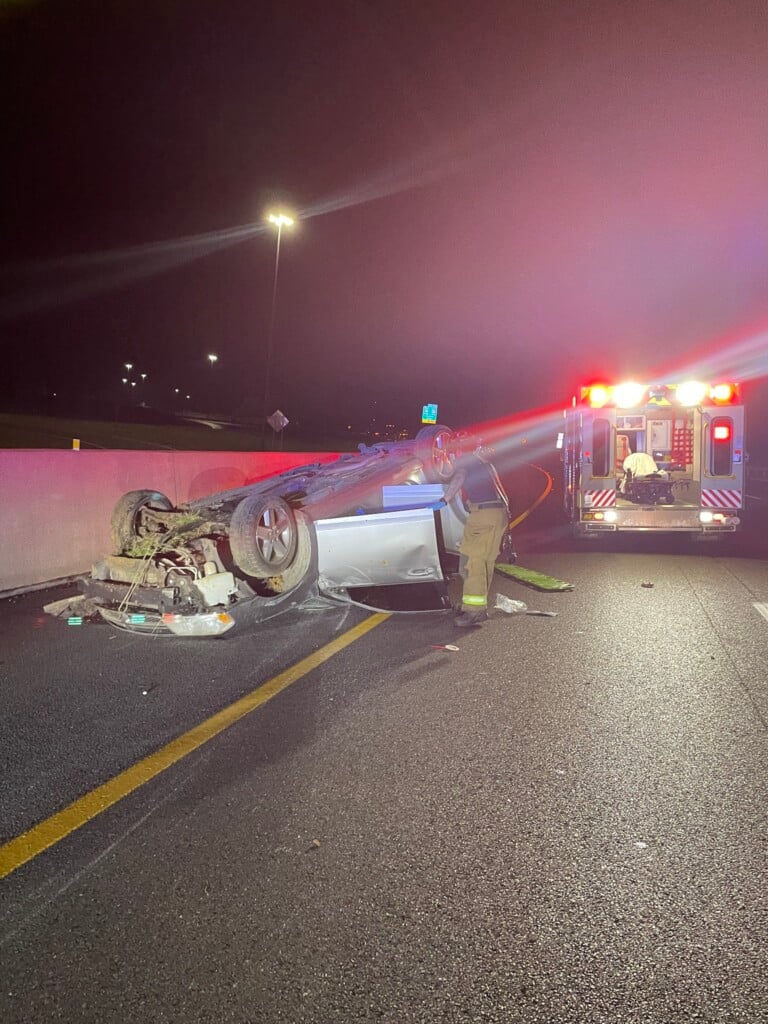 crash at 21 mile mark on I-69 (Source: Graves County Sheriff's Office/Facebook)