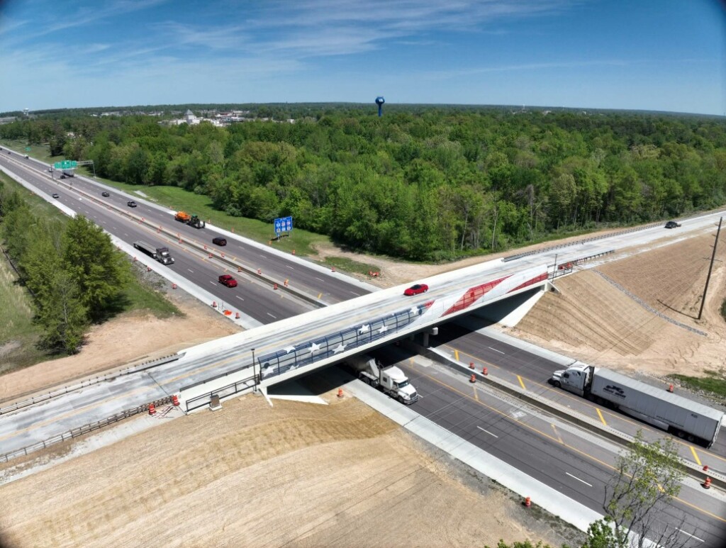 The new Westminster Drive bridge over Interstate 57 is a project that pays tribute to the armed forces and veterans. (Source: IDOT)