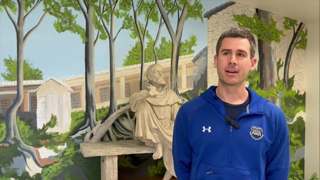 Hs Track Coach Ryan Long From Notre Dame Wins Coach Of The Year Honors/