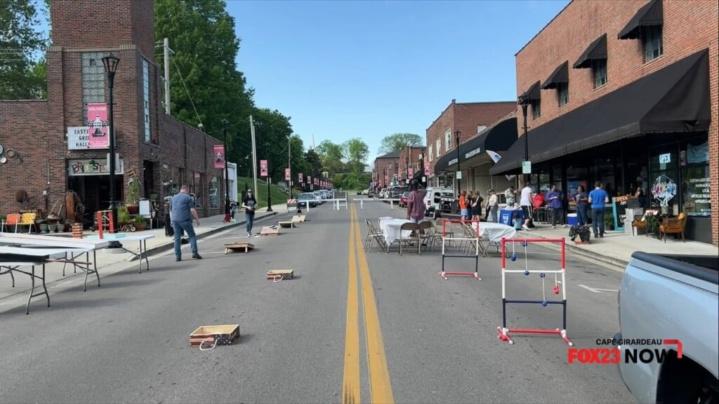 0426 United Way Street Party
