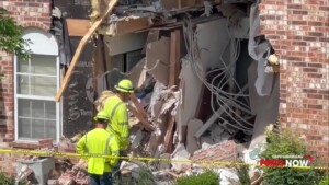 Garbage Truck Crashes Into Cape Girardeau Apartment Building