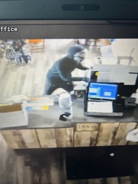 586051152 1267026035446718 5116072147406465045 N