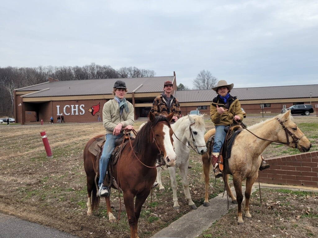 641411854 1563423598880106 1008903436321517818 N